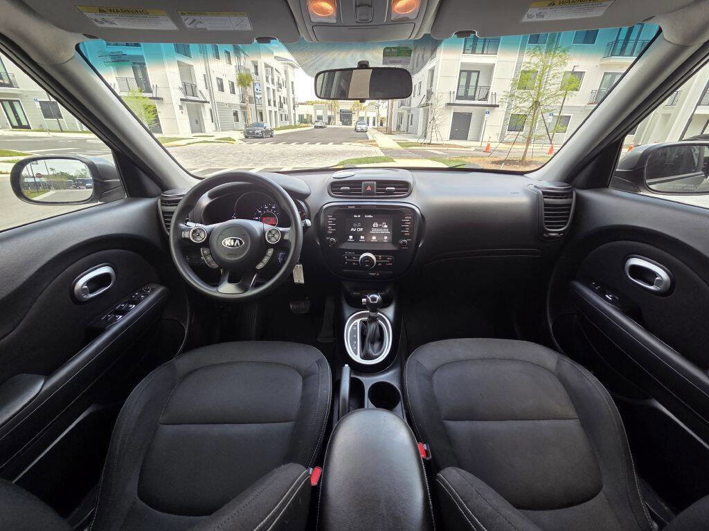 Used 2019 Kia Soul + FWD image 18