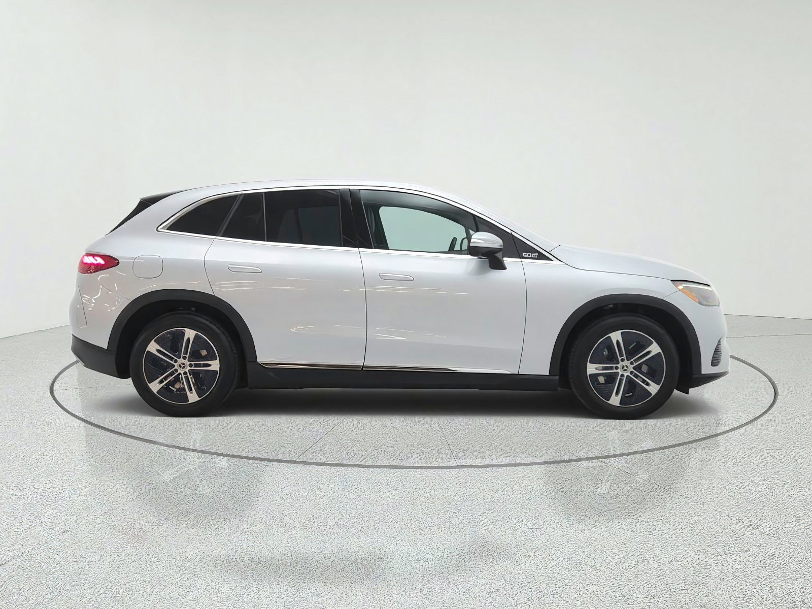 Certified 2023 Mercedes-Benz EQE 350+ SUV image 4
