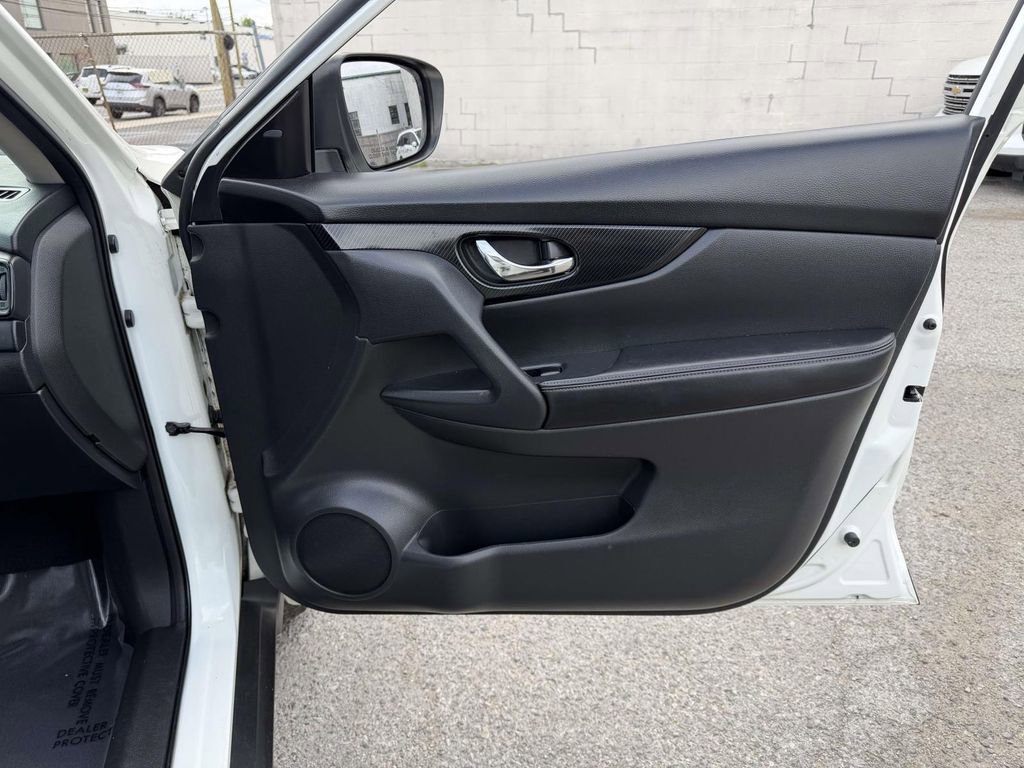 Used 2019 Nissan Rogue SL w/ Premium Package AWD/4WD image 15