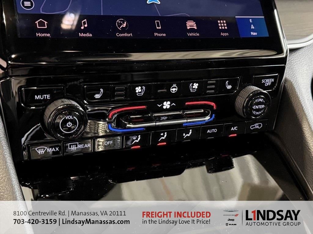 New 2025 Jeep Grand Cherokee Limited w/ Luxury Tech Group II image 21