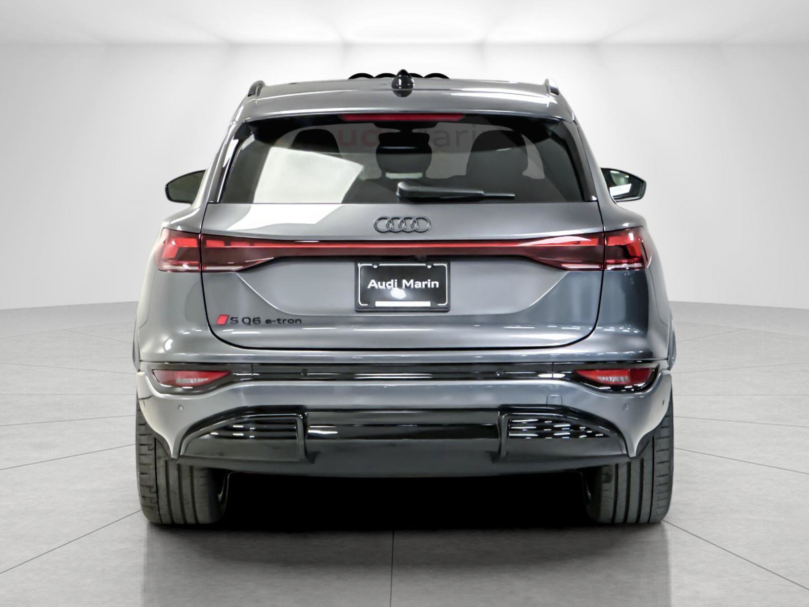 New 2027 Audi SQ6 e-tron Premium Plus AWD/4WD image 4