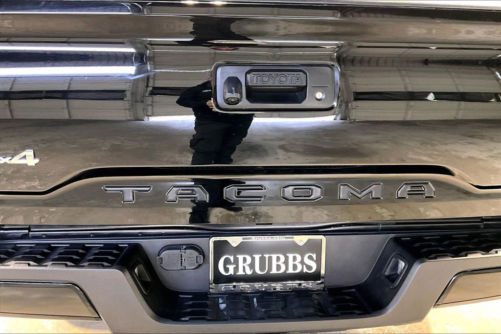 Used 2023 Toyota Tacoma SR image 41