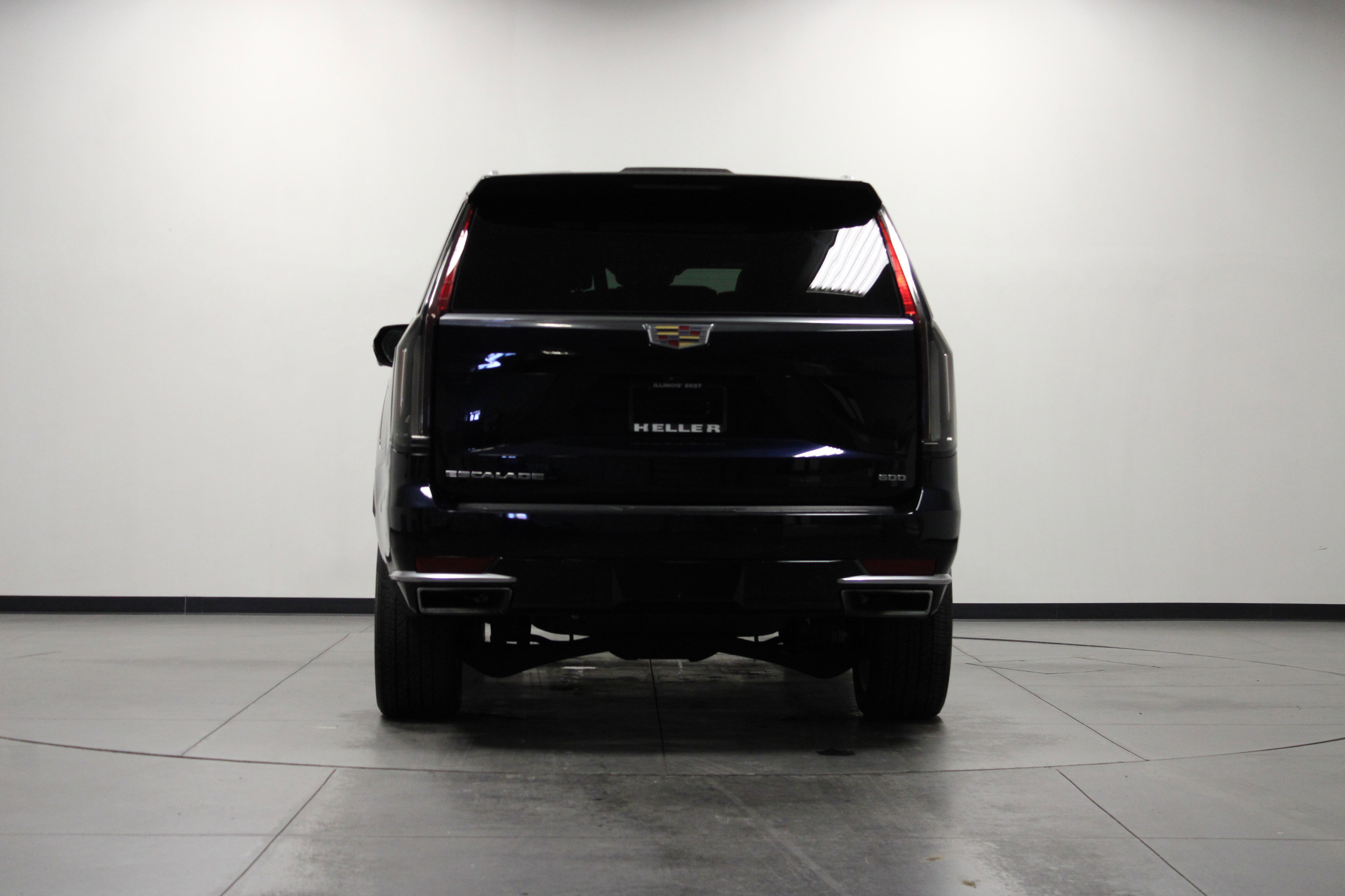 Used 2023 Cadillac Escalade Premium Luxury w/ LPO, Floor Liner Package image 5
