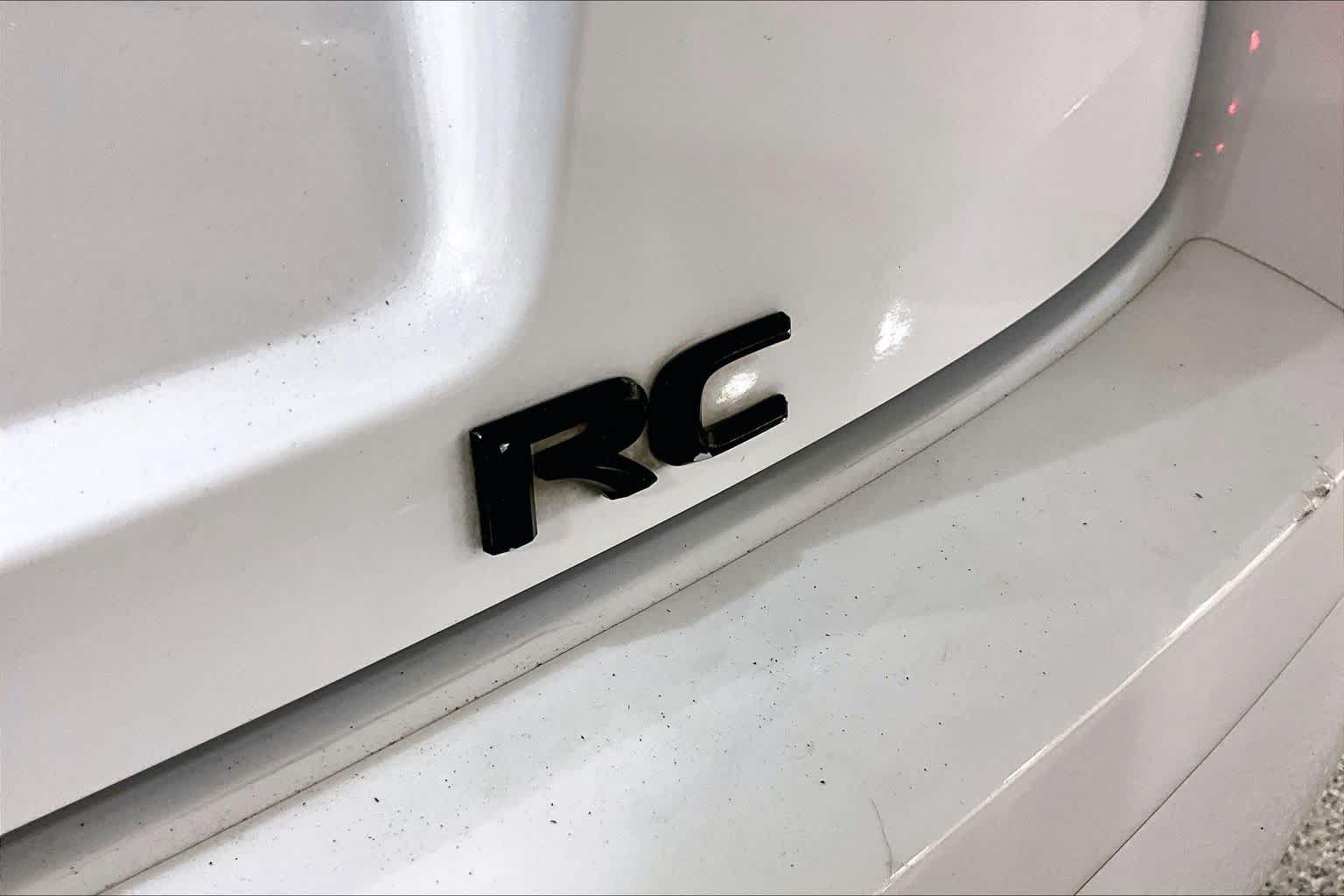 Used 2016 Lexus RC 200t RWD image 33