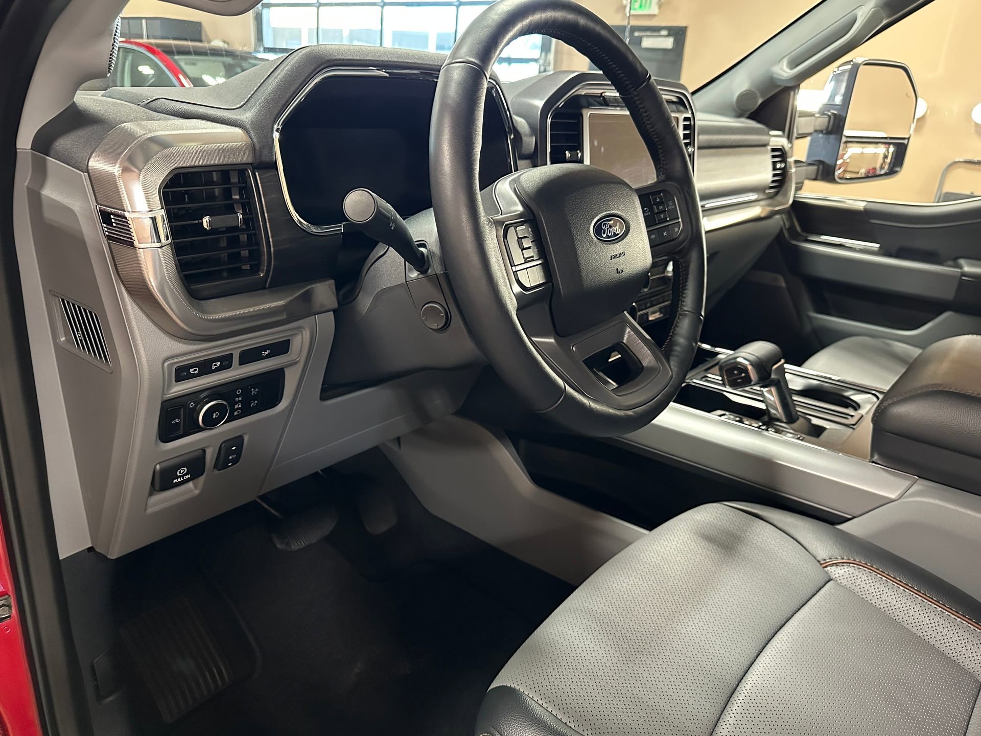 Used 2024 Ford F150 Lariat w/ Tow/Haul Package AWD/4WD image 11
