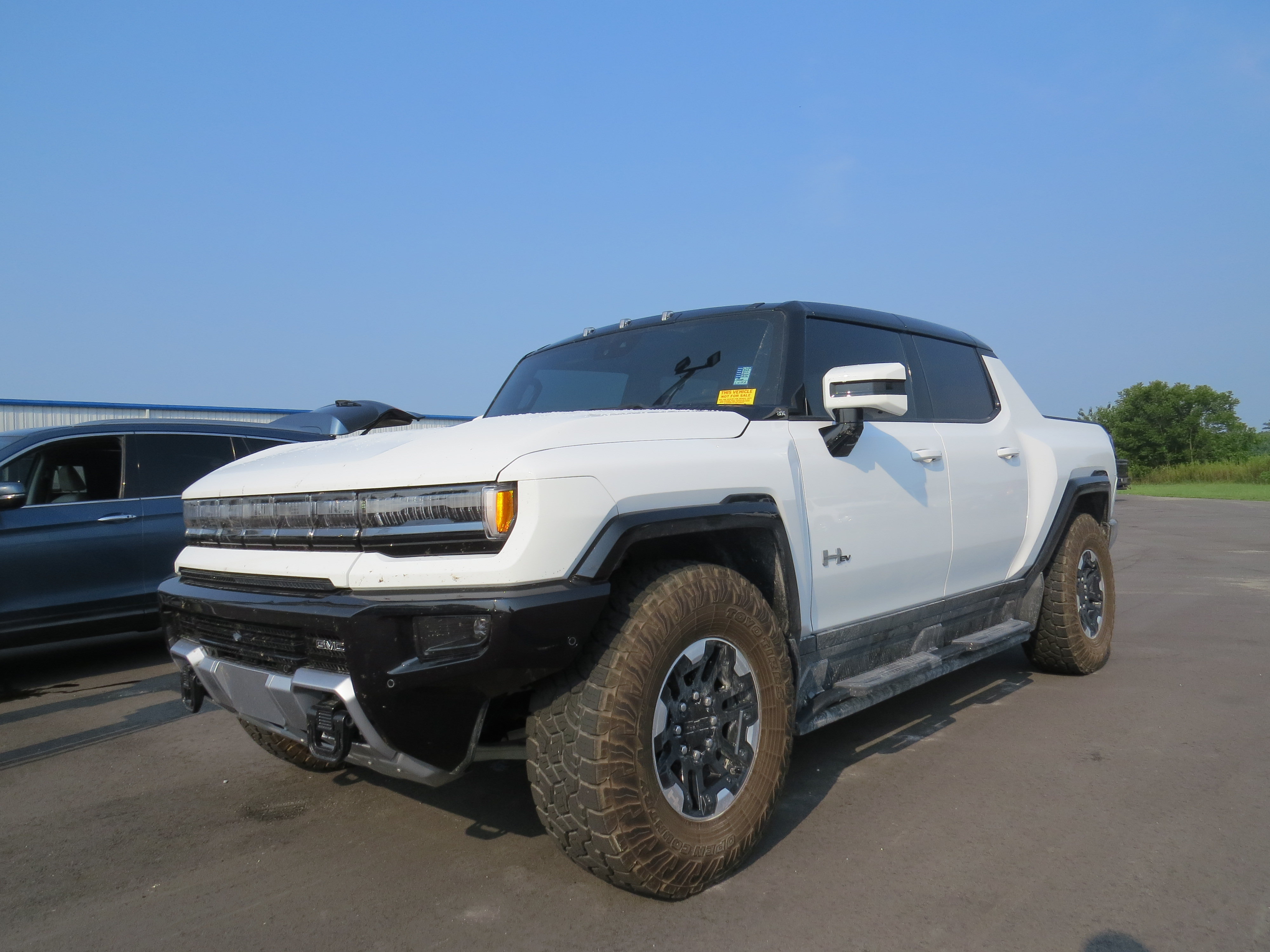Used 2023 GMC Hummer EV Edition 1 AWD/4WD image 3