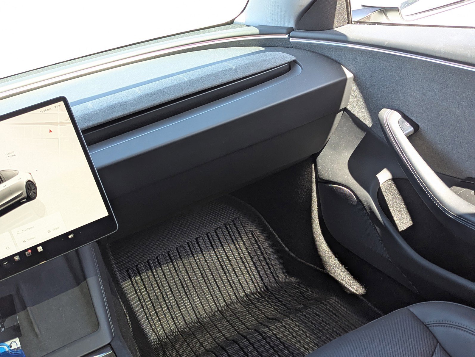 Used 2024 Tesla Model 3 Standard Range image 18