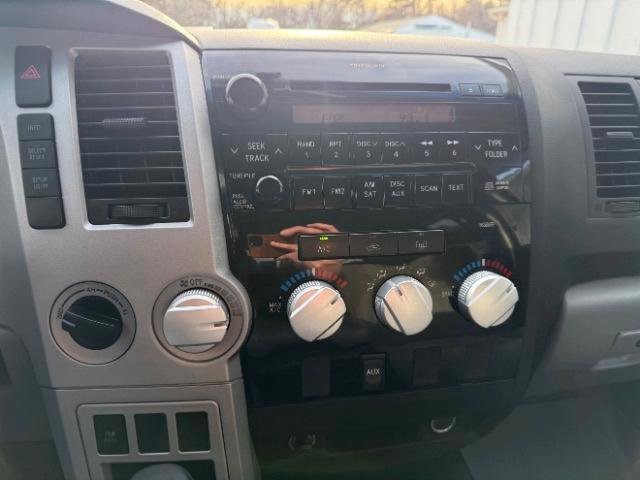 Used 2008 Toyota Tundra 4x4 CrewMax image 27