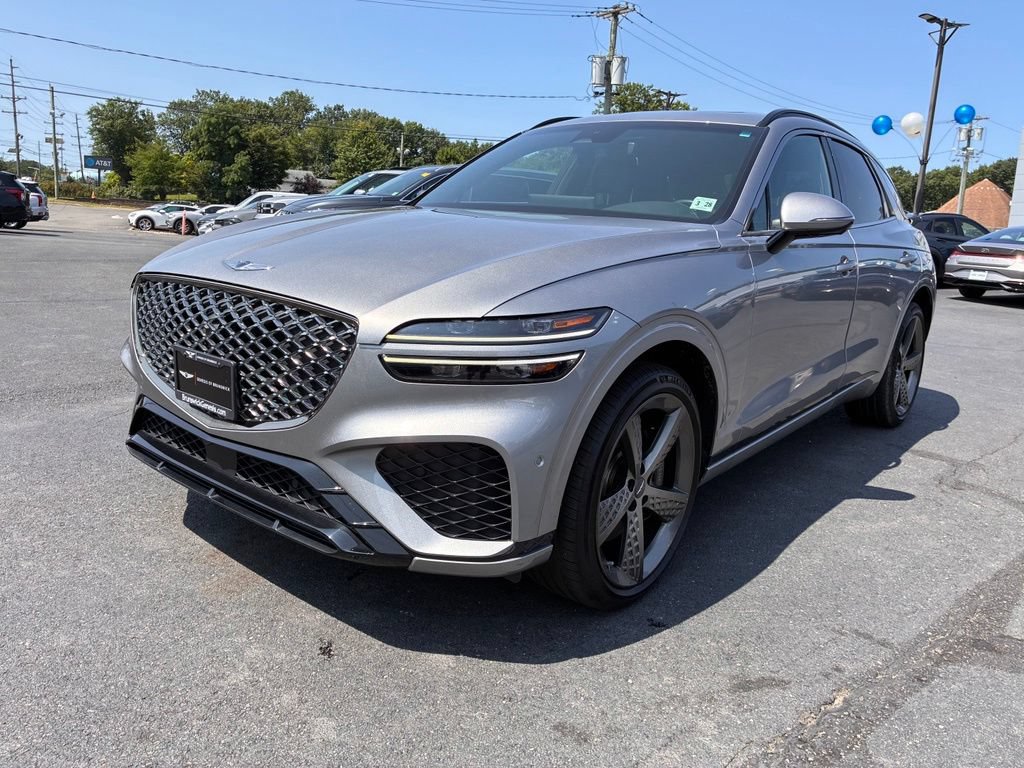 Used 2023 Genesis GV70 2.5T w/ Sport Prestige Package AWD/4WD image 3