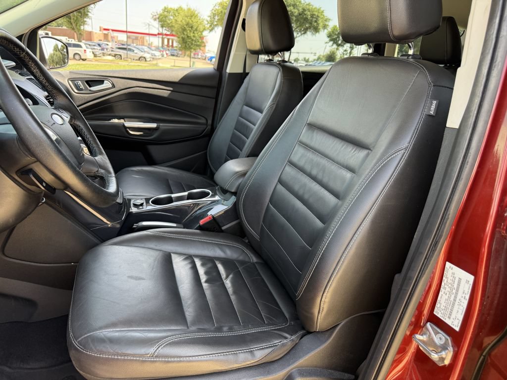 Used 2015 Ford Escape Titanium FWD image 24