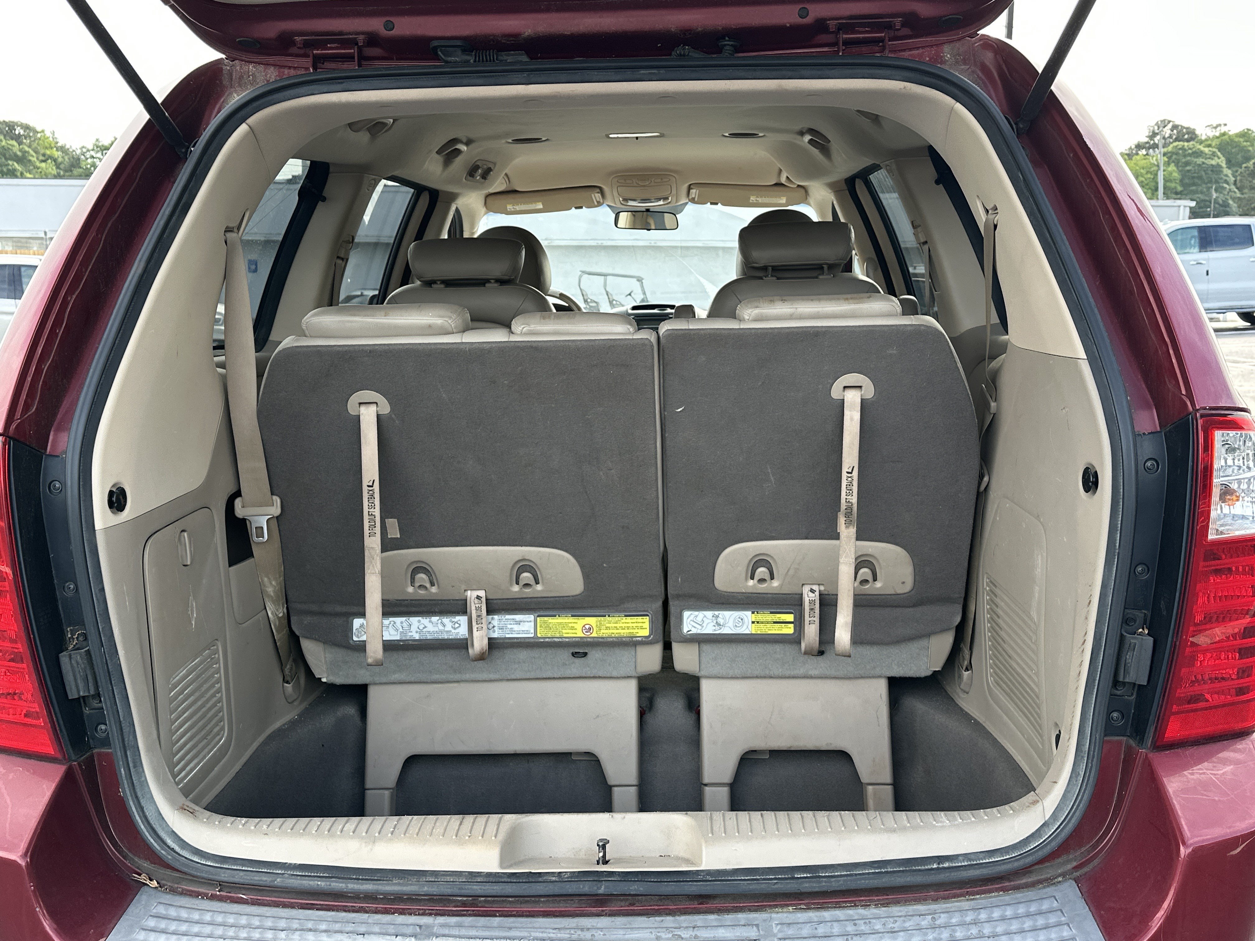 Used 2008 Kia Sedona LX FWD image 15