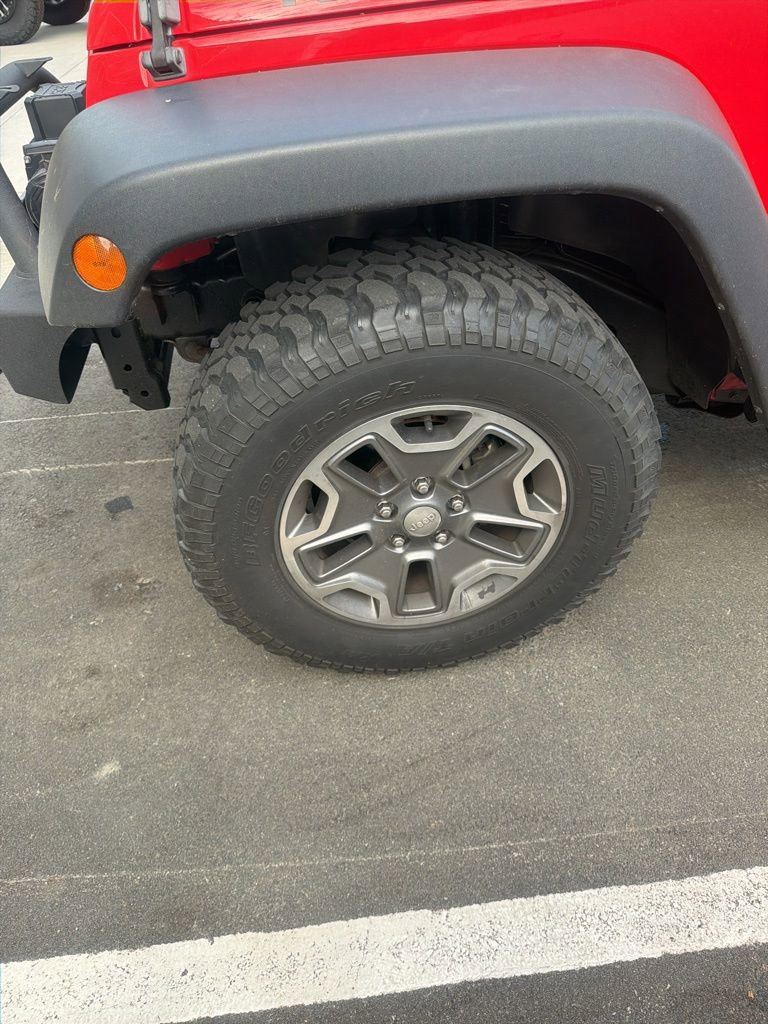 Used 2013 Jeep Wrangler Rubicon AWD/4WD image 9