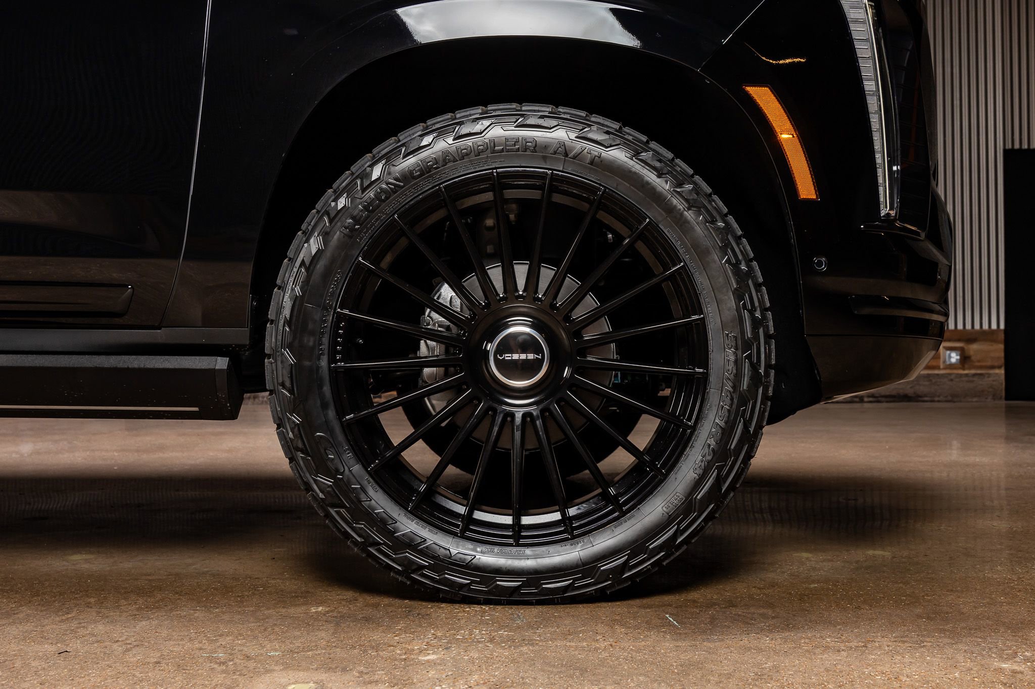 Used 2026 Cadillac Escalade Platinum Sport w/ LPO, ONYX Package image 12