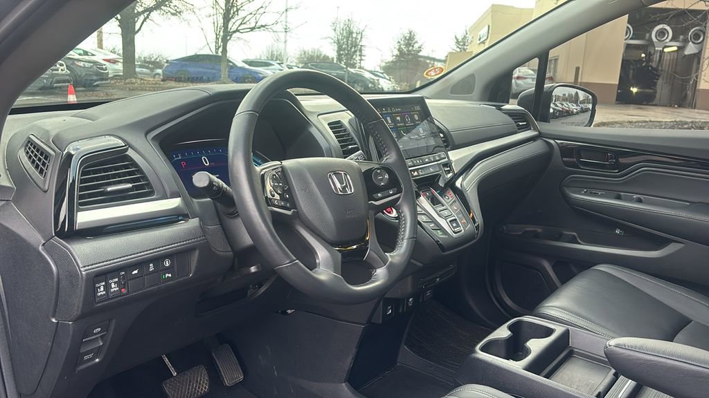 Certified 2024 Honda Odyssey Touring image 27
