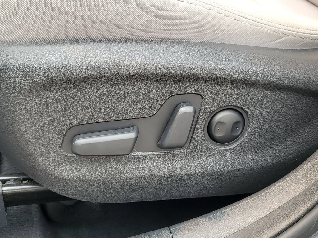 Used 2018 Hyundai Tucson Sport w/ Cargo Package AWD/4WD image 10