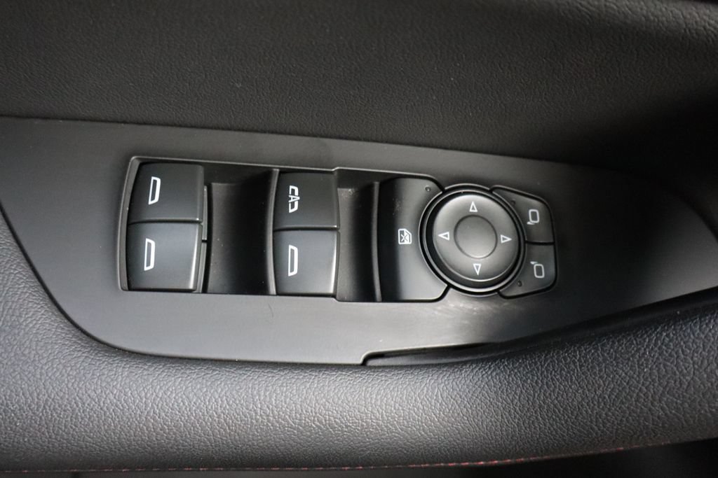 Used 2019 Chevrolet Blazer RS w/ Sun and Wheels Package FWD image 26
