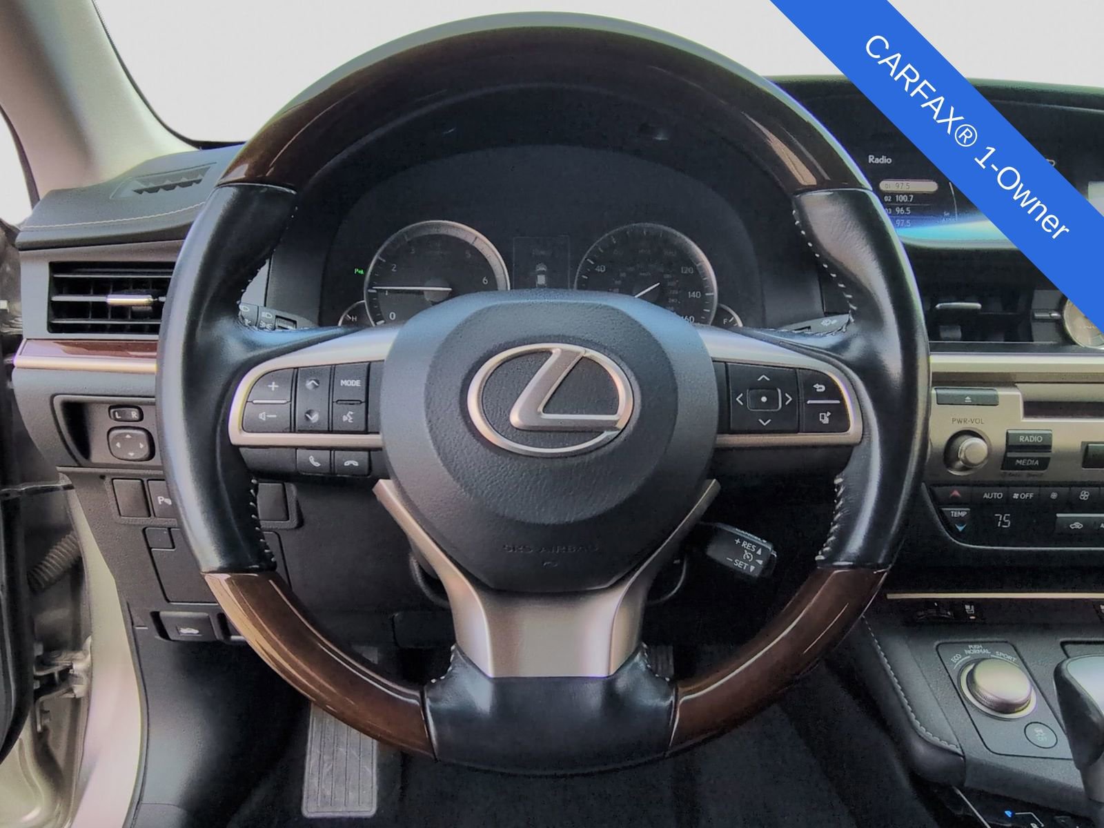 Used 2016 Lexus ES 350 w/ Premium Package w/Wood Trim image 28