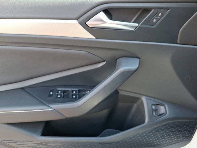 Certified 2024 Volkswagen Jetta Sport image 16