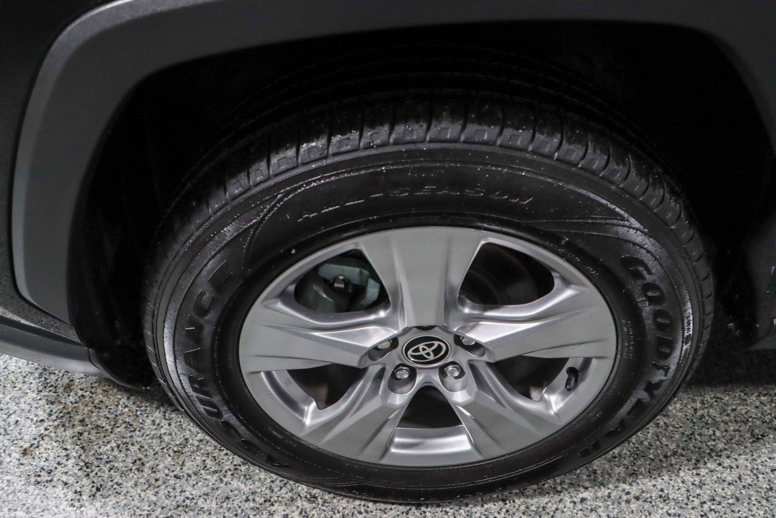 Used 2022 Toyota RAV4 XLE image 11