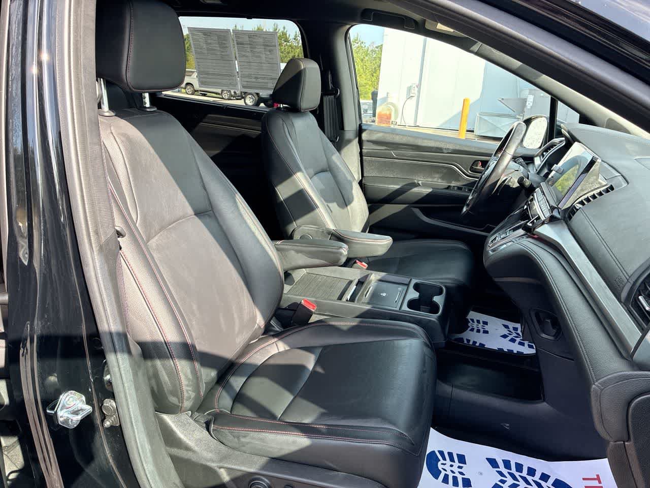 Used 2025 Honda Odyssey Sport-L image 27