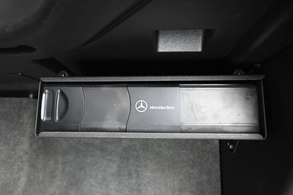 Used 2002 Mercedes-Benz SLK 320 image 29
