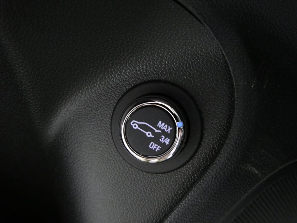 Used 2024 Buick Encore GX Avenir w/ Avenir Technology Package AWD/4WD image 18