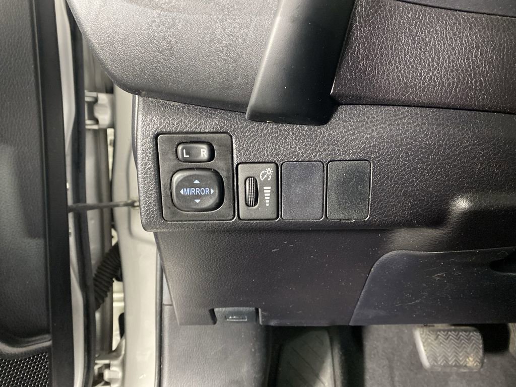 Used 2019 Toyota Corolla LE image 17