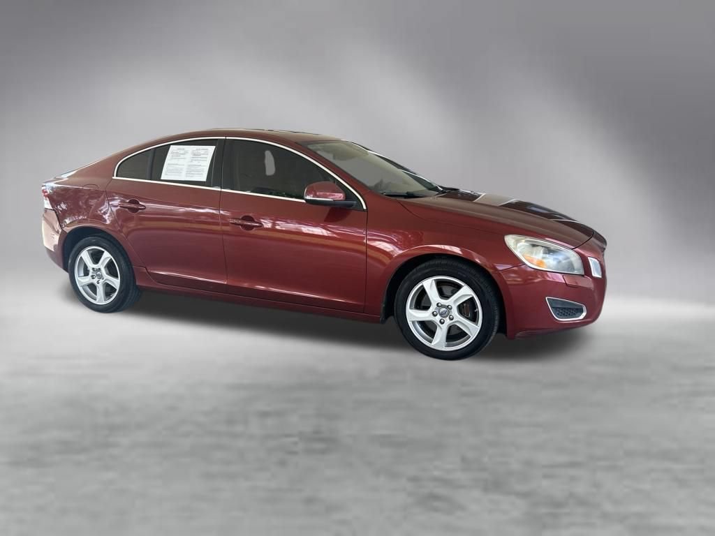 Used 2013 Volvo S60 T5 FWD image 2