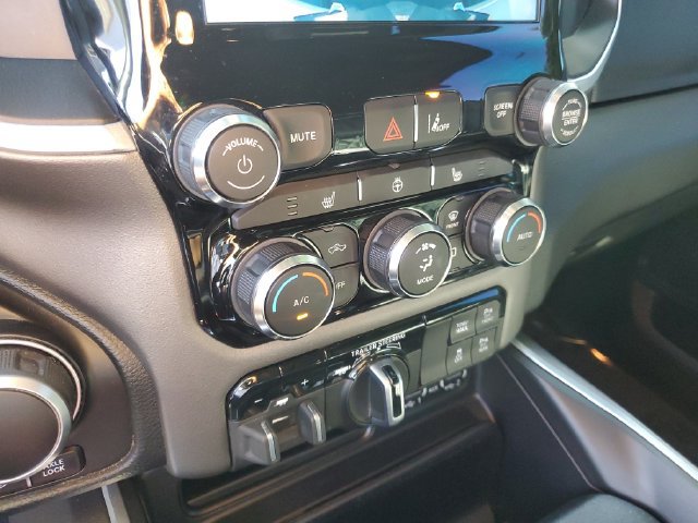 Used 2022 RAM 1500 Big Horn AWD/4WD image 21