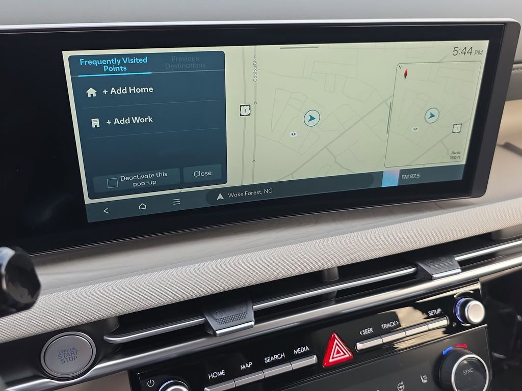 New 2025 Hyundai Tucson Limited image 32