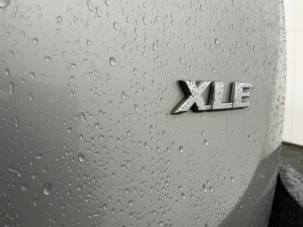 Used 2015 Toyota RAV4 XLE FWD image 30