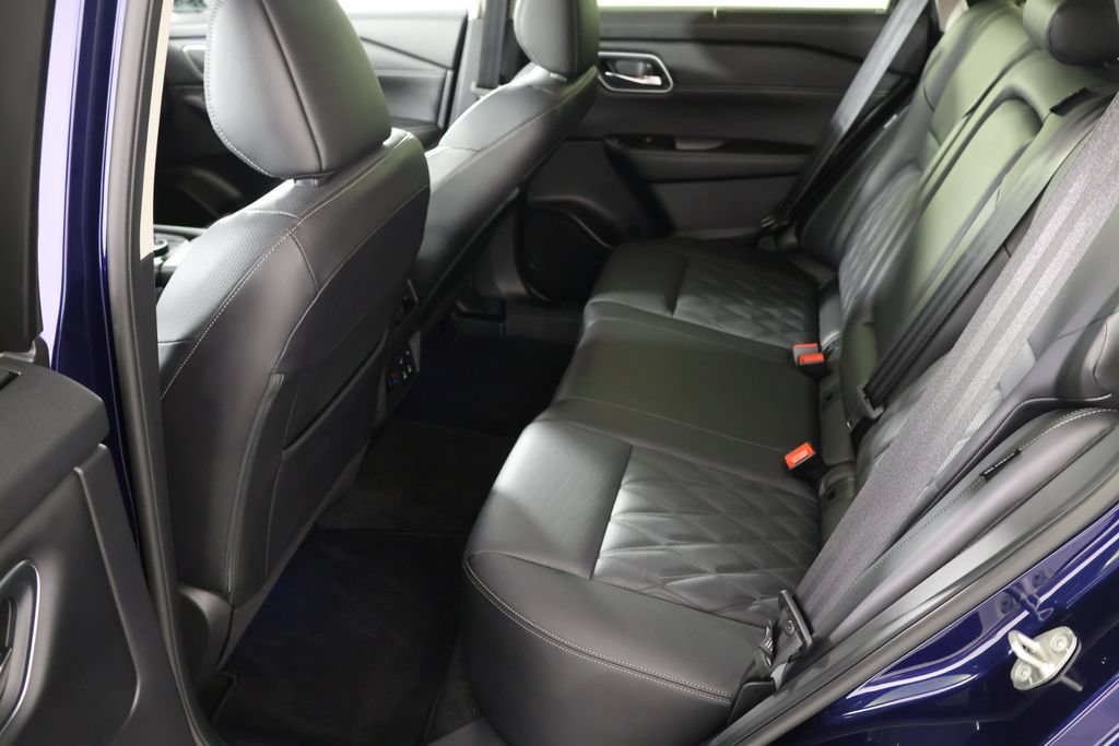 Used 2024 Nissan Rogue Platinum w/ Platinum Premium Package AWD/4WD image 20