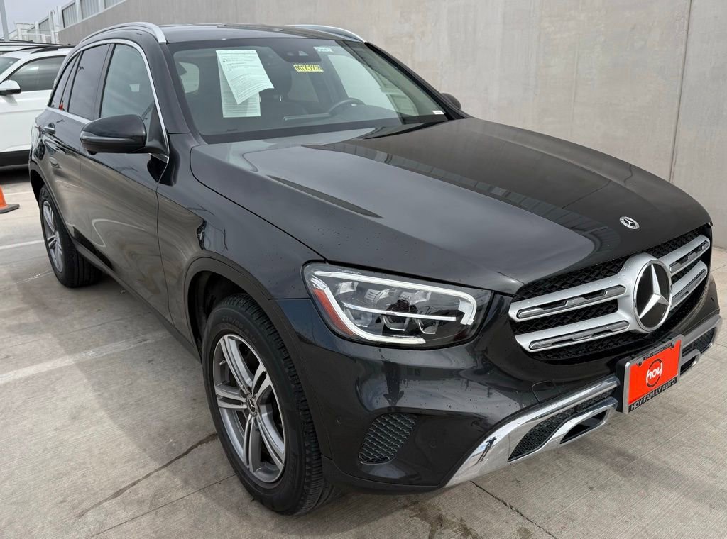 Used 2022 Mercedes-Benz GLC 300 4MATIC image 2