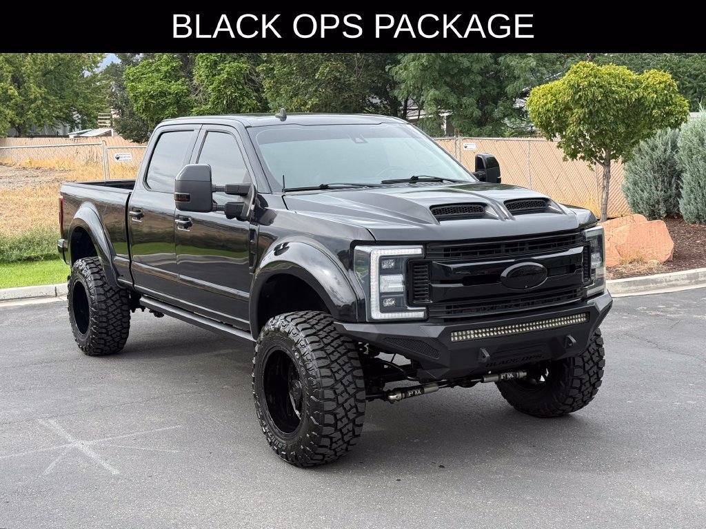 Used 2019 Ford F250 Lariat w/ Lariat Ultimate Package AWD/4WD image 2