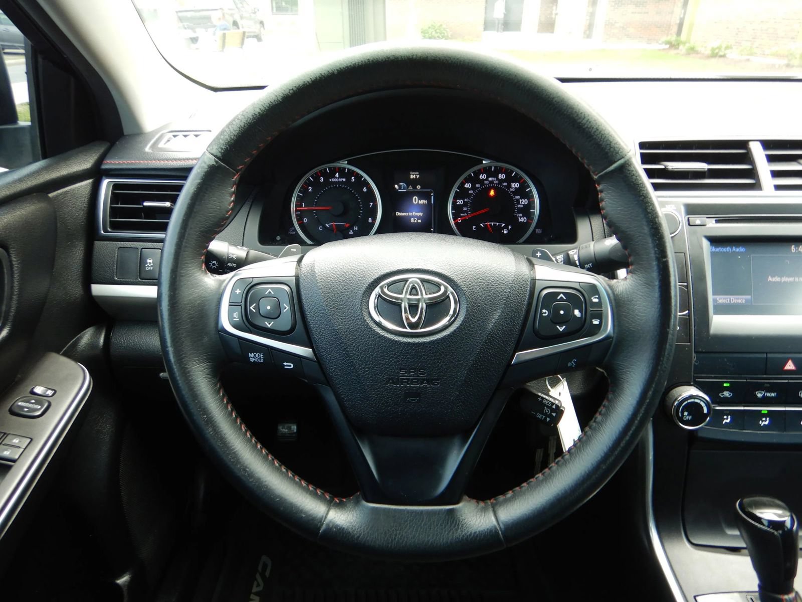 Used 2017 Toyota Camry SE FWD image 12