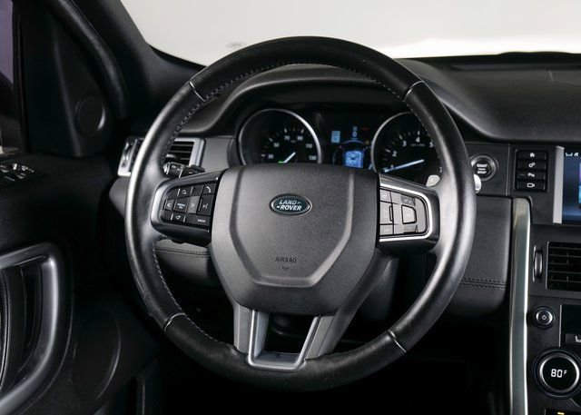 Used 2017 Land Rover Discovery Sport HSE image 11