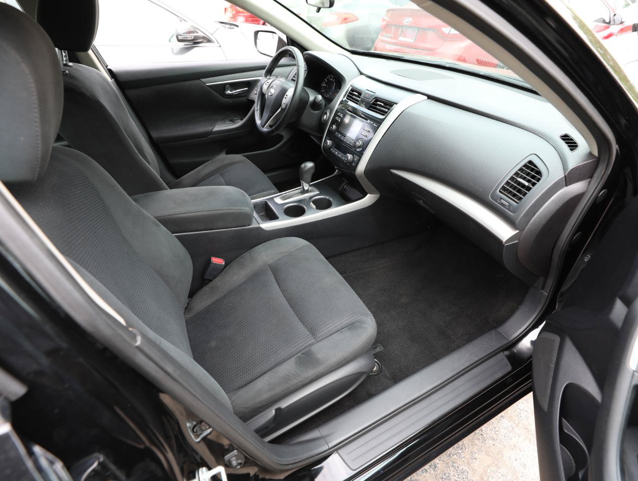 Used 2015 Nissan Altima 2.5 SV FWD image 12