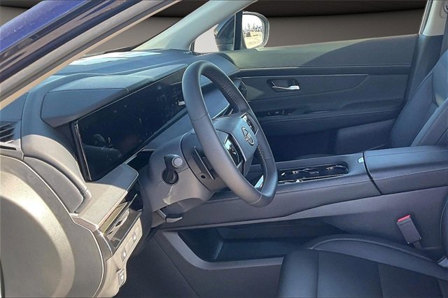 Certified 2025 Nissan Murano SV image 12