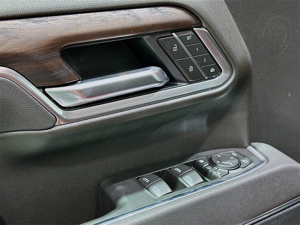 New 2026 GMC Sierra 3500 SLT image 18