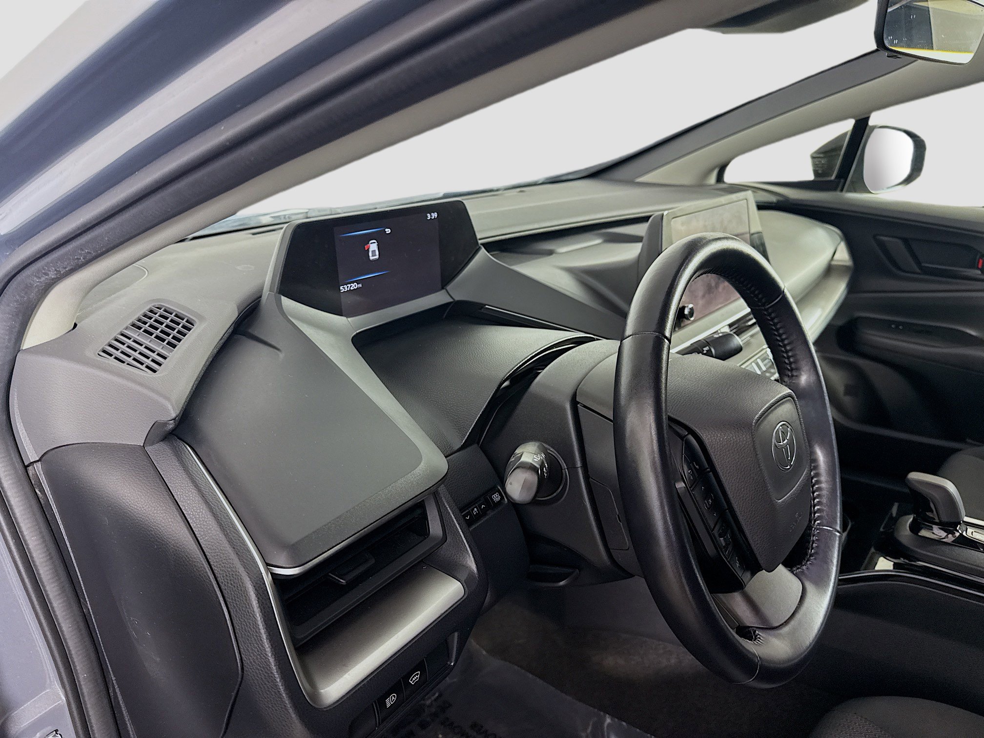 Used 2023 Toyota Prius LE image 23