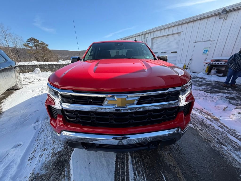 Used 2025 Chevrolet Silverado 1500 LT image 8