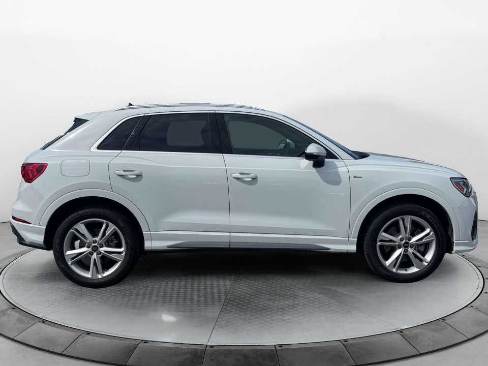 Used 2023 Audi Q3 2.0T Premium Plus AWD/4WD image 8