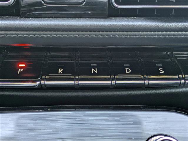 Used 2021 Lincoln Nautilus Reserve image 13