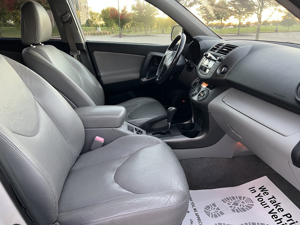 Used 2010 Toyota RAV4 Limited AWD/4WD image 11