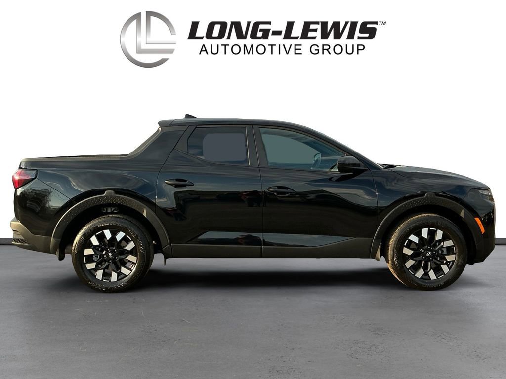 Used 2025 Hyundai Santa Cruz SE image 8