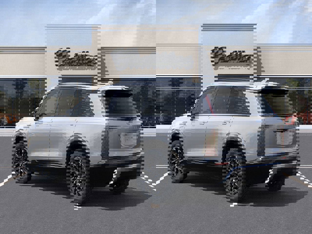 New 2026 Cadillac Vistiq Sport image 3