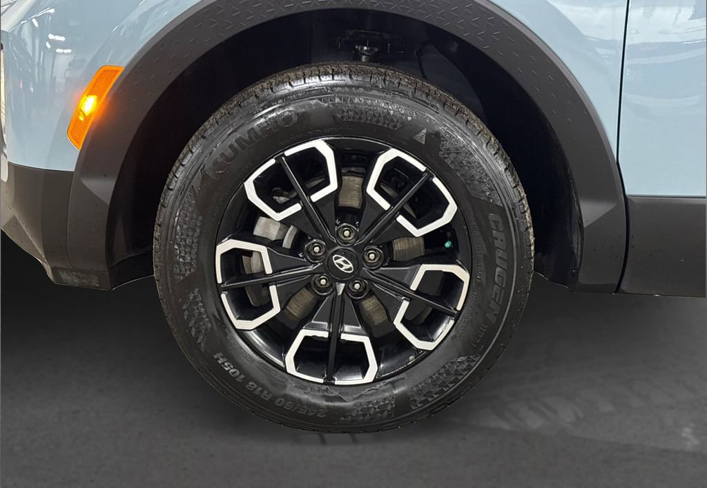 Used 2023 Hyundai Santa Cruz SE w/ Cargo Package image 12