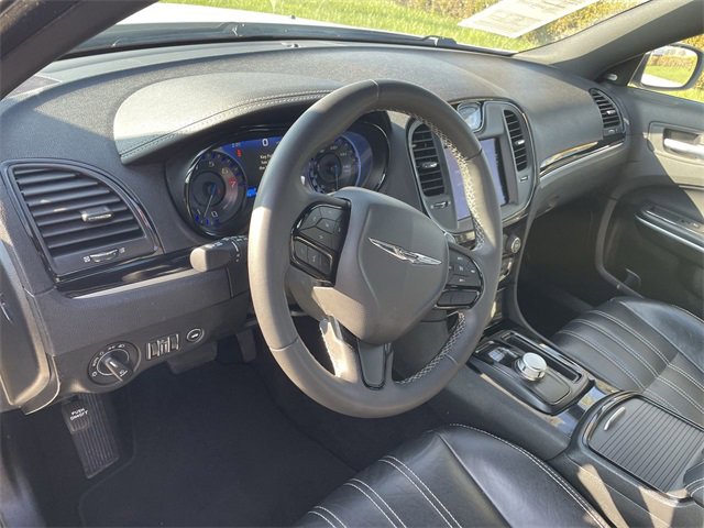 Used 2023 Chrysler 300 S image 10