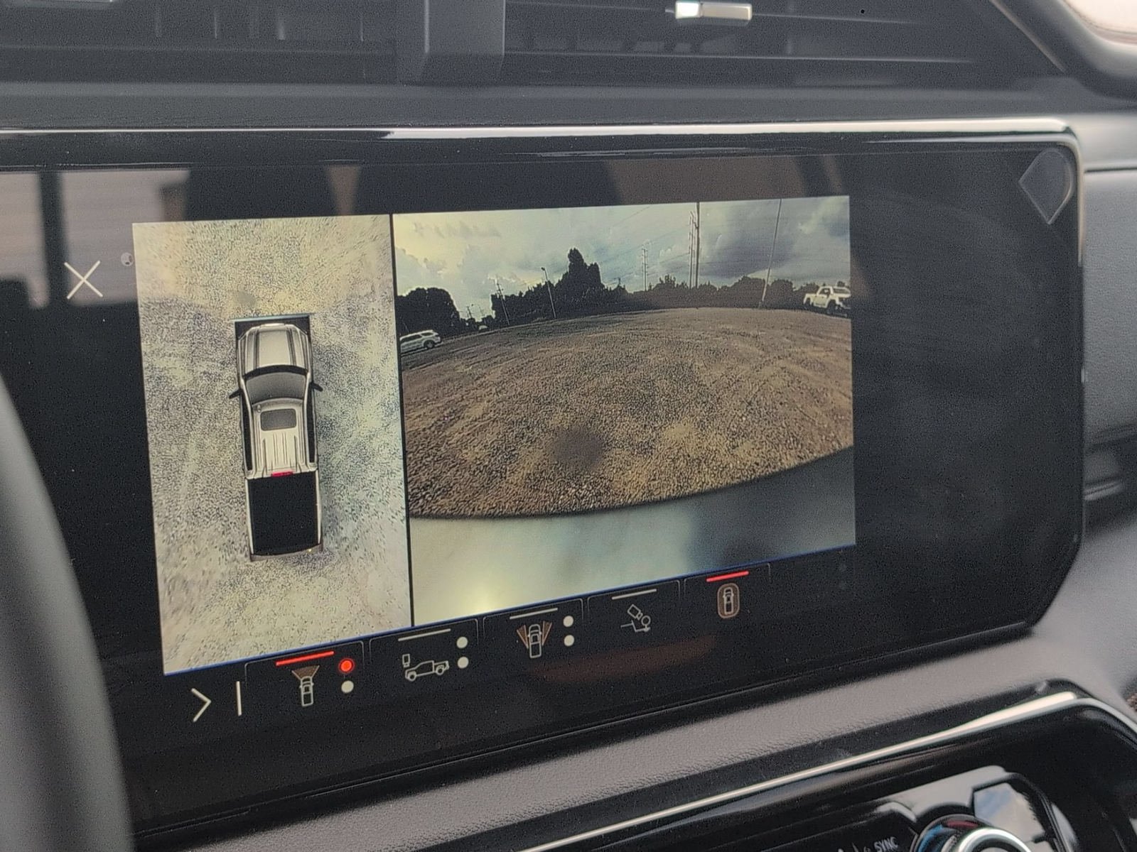 New 2026 GMC Sierra 1500 AT4 w/ Technology Package AWD/4WD image 19