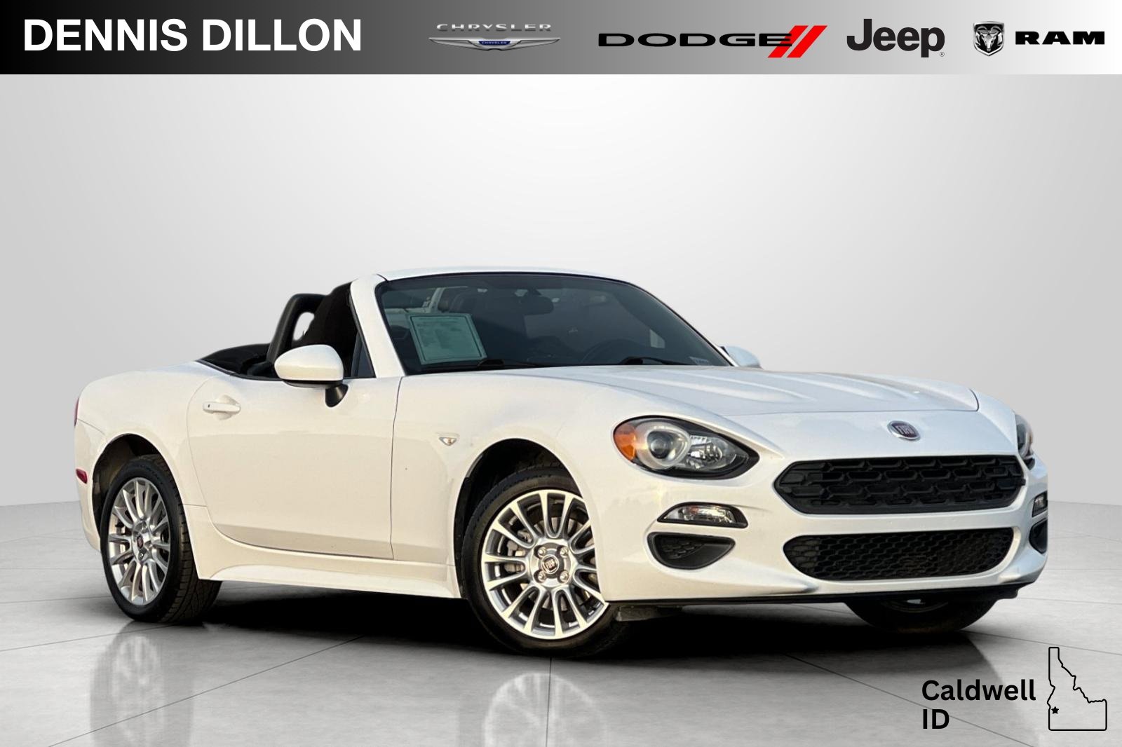 Used 2017 FIAT 124 Spider Classica image 1